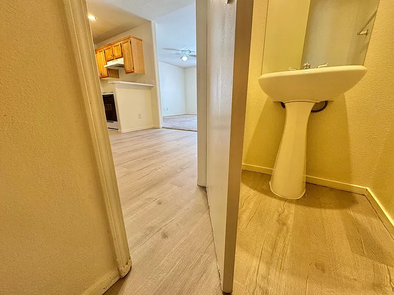 4079 Halfmoon Bay Dr — Photo 9