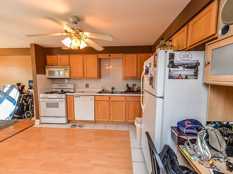 8454 W Catalpa Ave #2 — Photo 3