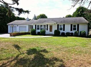 44 Martens Rd, Portsmouth, RI 02871