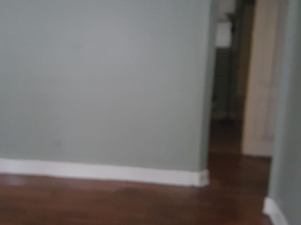1st image of 102 Allen Ave