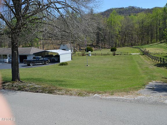 3rd image of 1391 Norma Rd