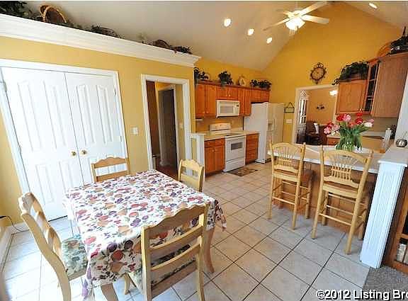 4th image of 513 Wood Lake Dr