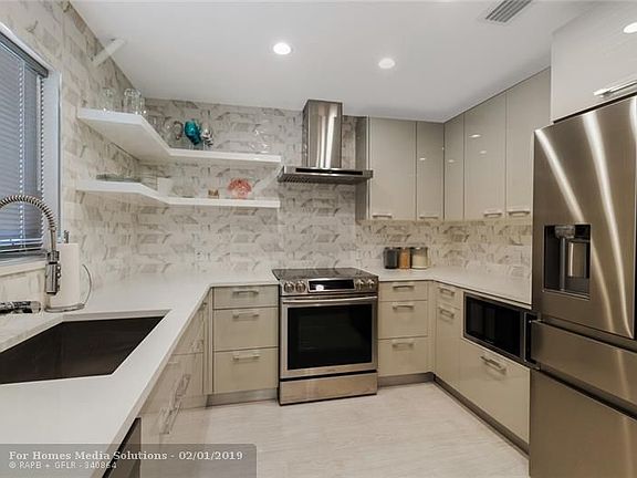2nd image of 3060 NE 16th Ave #106