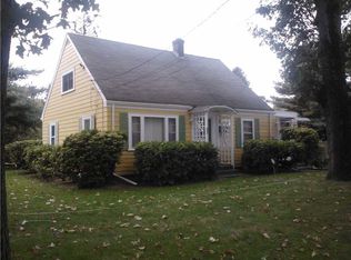 481 W Shore Rd, Warwick, RI 02889