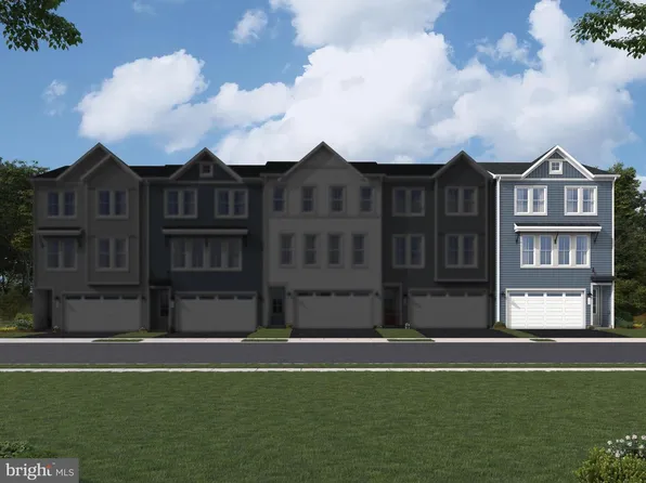 131 Heyford Dr, Stephenson, VA 22656