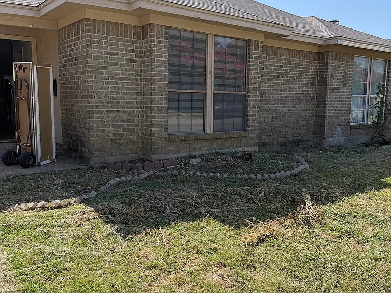 2409 Summer Place Dr — Photo 1