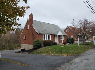 38 State Dr, Harrisburg, PA 17112