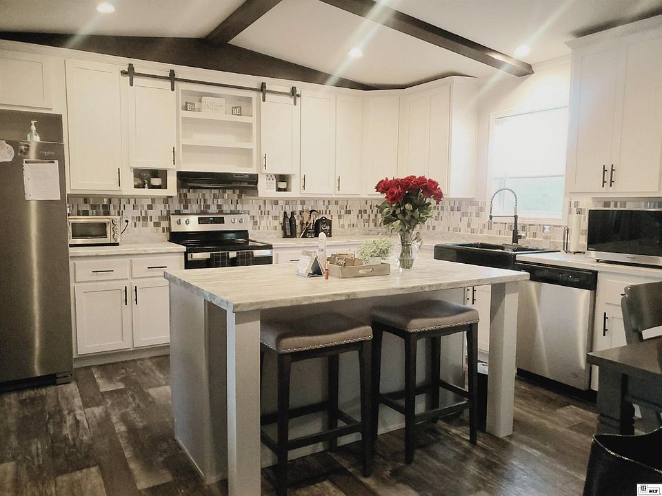 1st image of 494 Lapine Rd