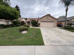 3432 S Martin Ct, Visalia, CA 93277