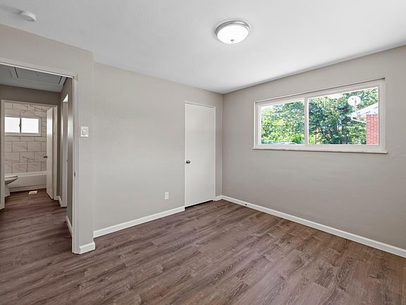 5th image of 3892-98 Brittany Cir #3898