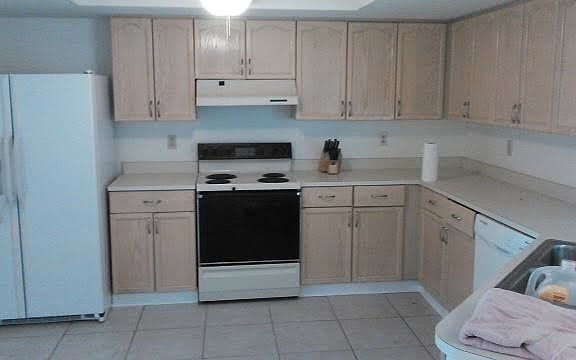 4th image of 12241 Londonderry Ln