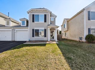 2422 Roxbury Ln, Montgomery, IL 60538