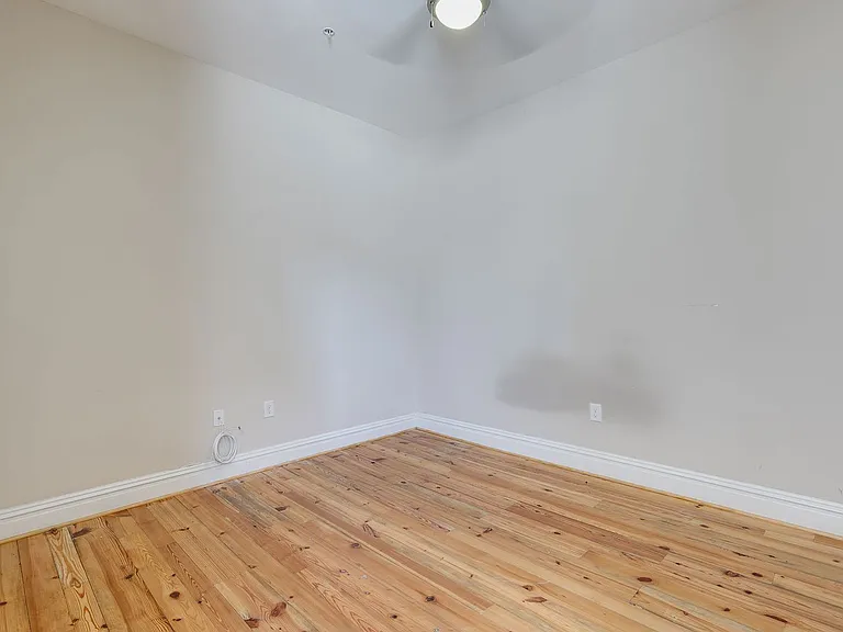 1710 E Franklin St — Photo 17