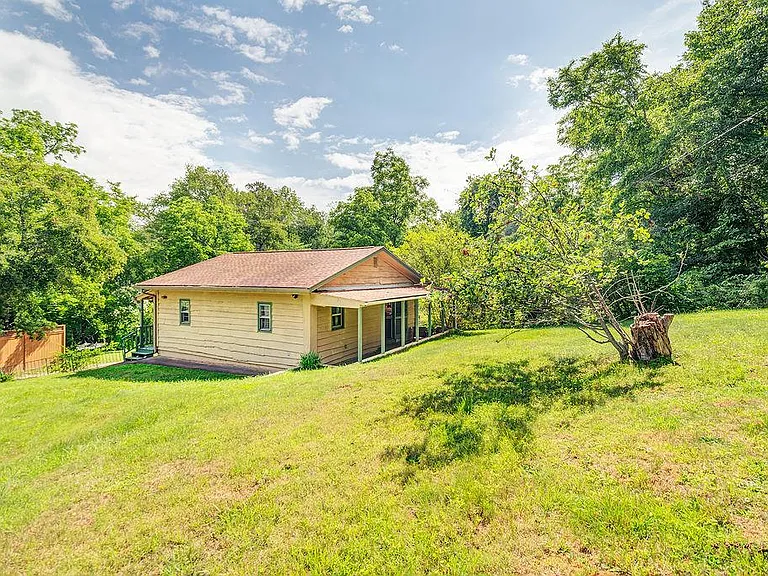 162 Upper Brush Creek Rd — Photo 5