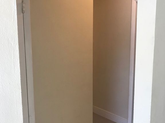 4th image of 437 NW 9th Ave APT 1