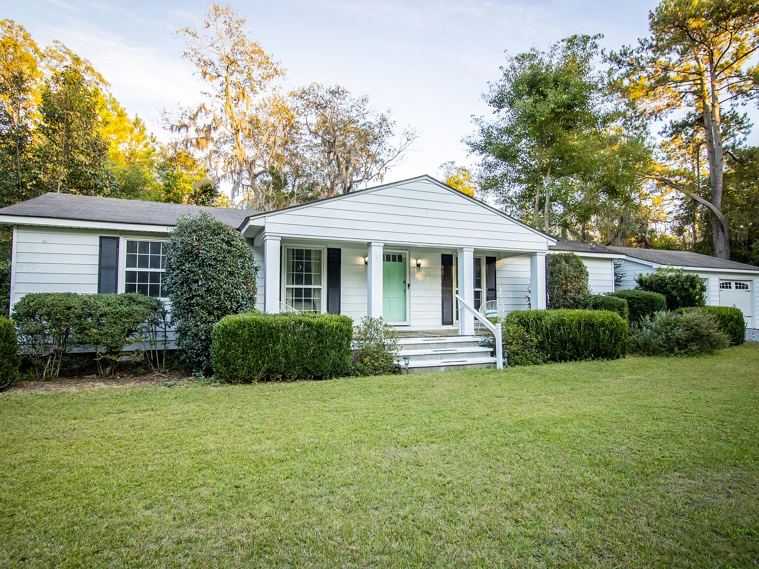 240 Adams Road Bloomingdale, GA 31302 - 1 — Photo 1