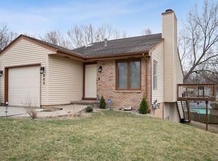 205 E Hughes Cir, Des Moines, IA 50315