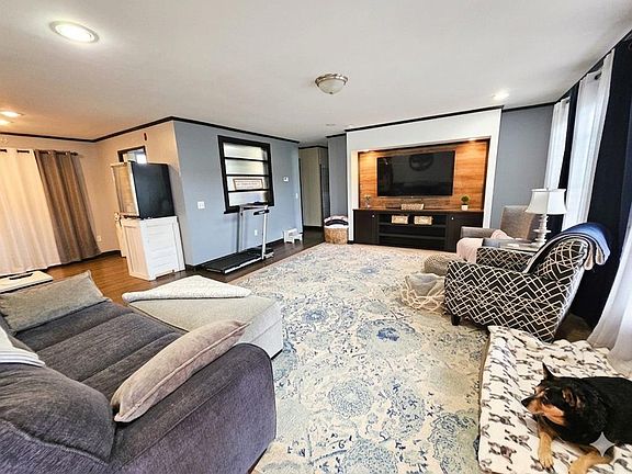 5th image of 55 Portley Dr