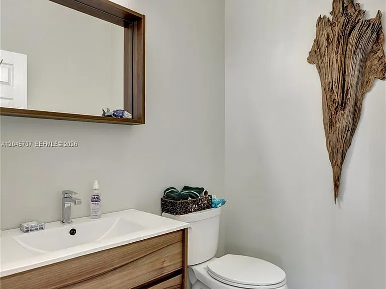 1653 Winterberry Ln — Photo 15