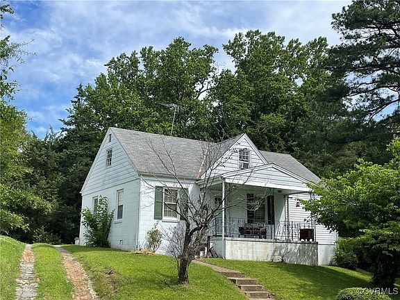 2nd image of 737 Jefferson Pl