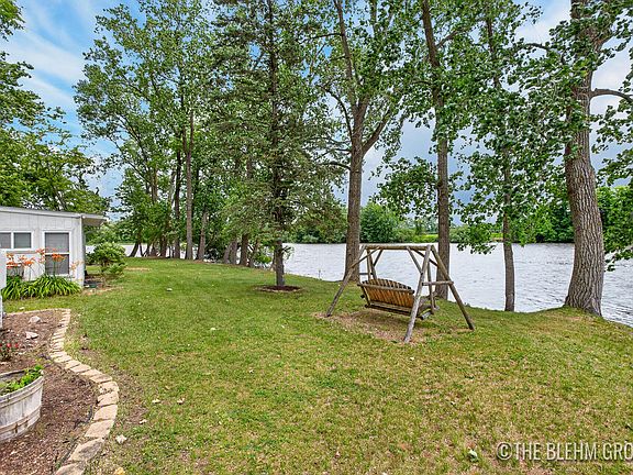 2nd image of 15121 Roberts Shore Dr