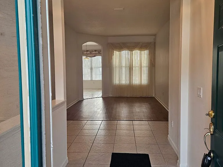 1 Emmons Ln — Photo 4