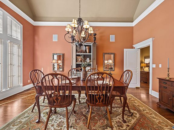 5th image of 3001 Glen Willow Ct SE