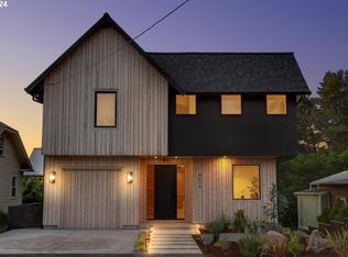 4519 NE Ainsworth St, Portland, OR 97218