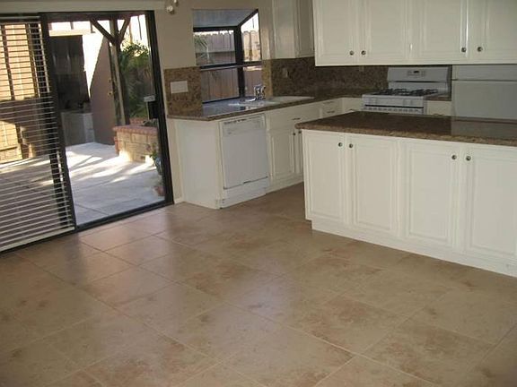 3rd image of 9658 Amigo Ave Unit 115