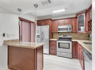 Quatraine, Miami, FL 33179