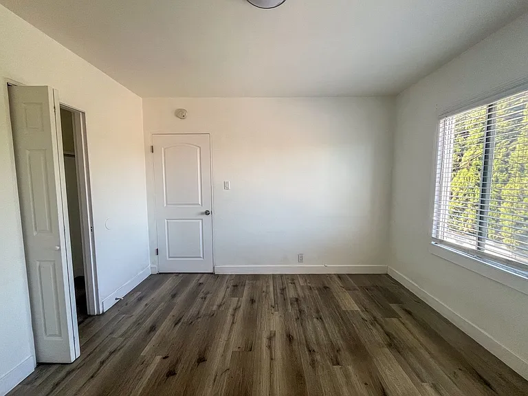 6729-6803 Middleton St — Photo 23