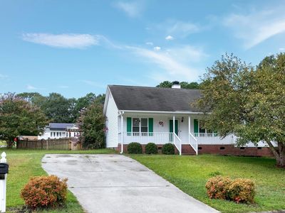 808 S Phillips Pointe Dr, Fuquay Varina, NC, 27526