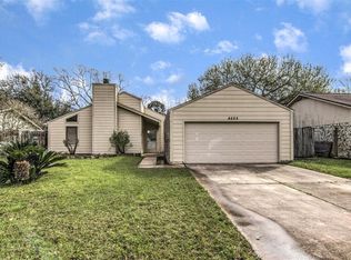 4525 Albatross Dr, Seabrook, TX 77586