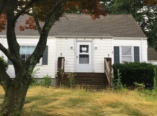 8 Wilson Ave, Trumbull, CT 06611