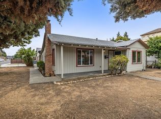 1090 Weeks St, East Palo Alto, CA 94303