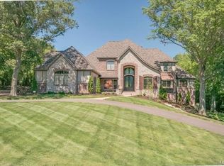 13001 Thornhill Dr, Saint Louis, MO 63131