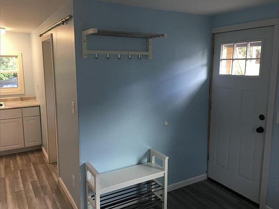 3rd image of 714 1/2 N Park St