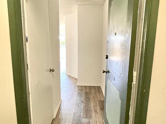 4th image of 440 N Hayworth Ave APT 201
