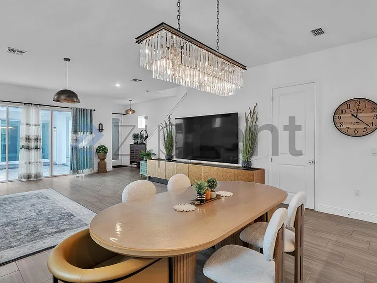 10382 Marconi Ave — Photo 12