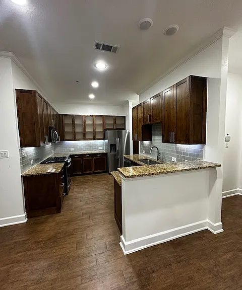 Kitchen Bar area
