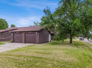 448 14th St N, Wahpeton, ND 58075