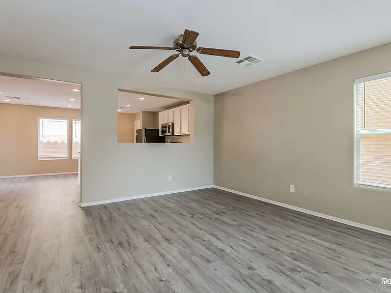 11556 Elcadore St — Photo 6