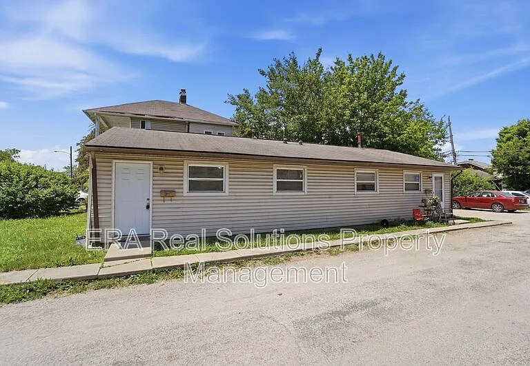 944 Leona Ave — Photo 6