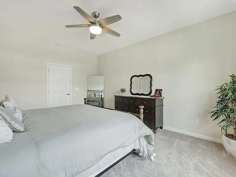 1807 SE Ocean Cove Way — Photo 21