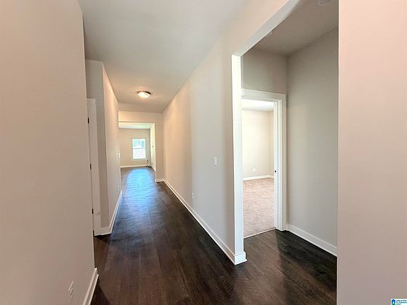 3rd image of 65 Ridgeview Cir