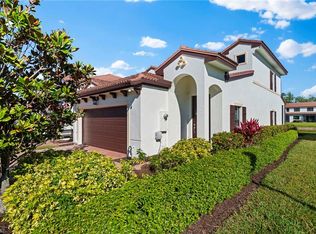 7766 Bristol Cir, Naples, FL 34120