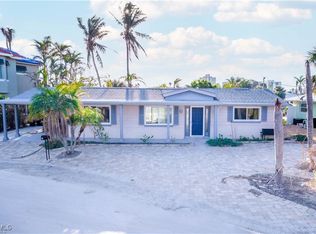 20 Sunview Blvd, Fort Myers Beach, FL 33931