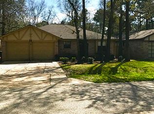 28 E White Willow Cir, Spring, TX 77381