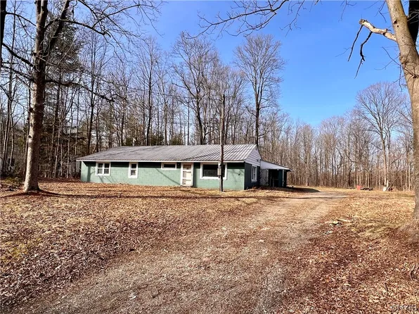 418 Howard Rd, Fulton, NY 13069