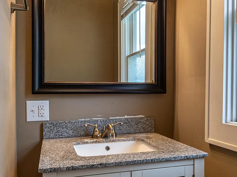 4506 Winthrop Ave — Photo 50